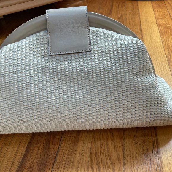 Banana Republic STELLA CLOUD CLUTCH Oversized Straw Clutch Handbag for Summer - Picture 7 of 13